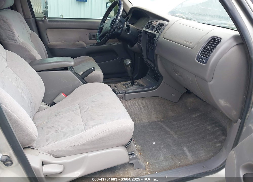 2002 TOYOTA 4RUNNER SR5 V6 VIN: JT3GN86R720234521