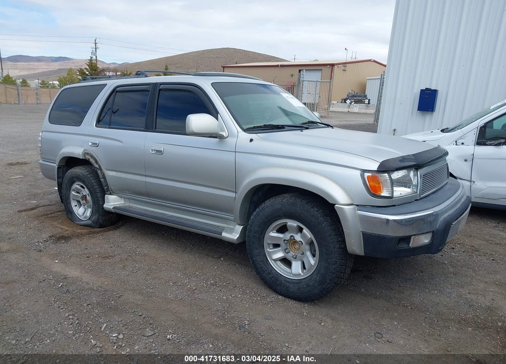 2002 TOYOTA 4RUNNER SR5 V6 VIN: JT3GN86R720234521