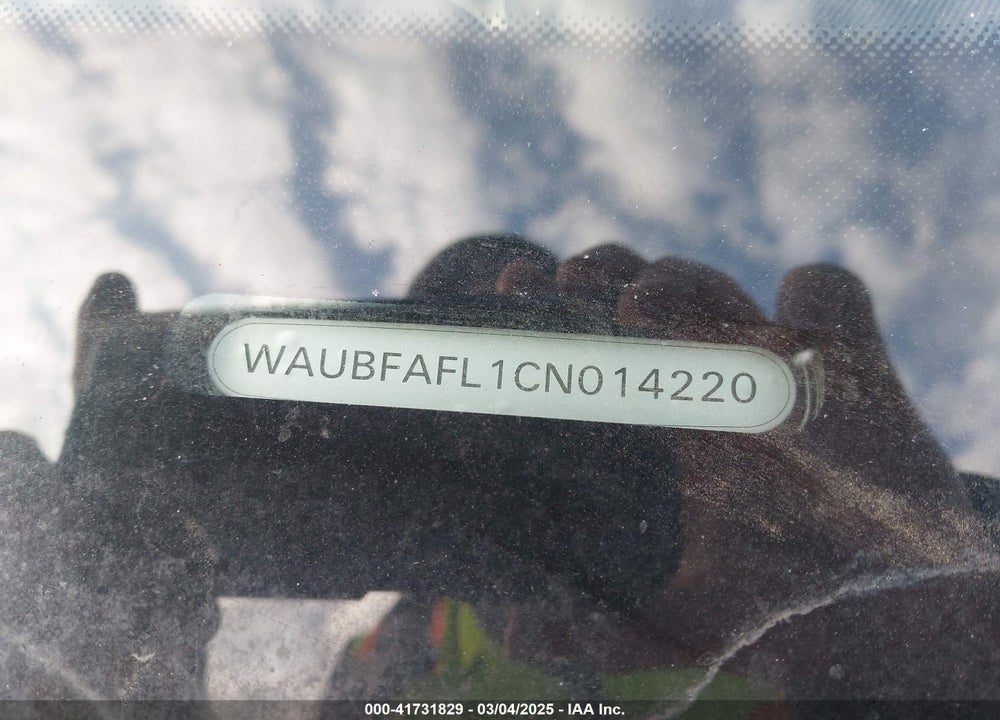 2012 AUDI A4 2.0T PREMIUM VIN: WAUBFAFL1CN014220
