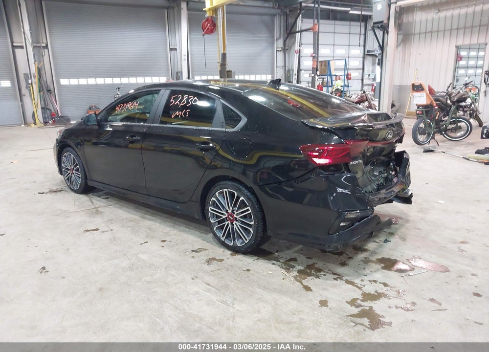 2021 KIA FORTE VIN: 3KPF44AC1ME394183