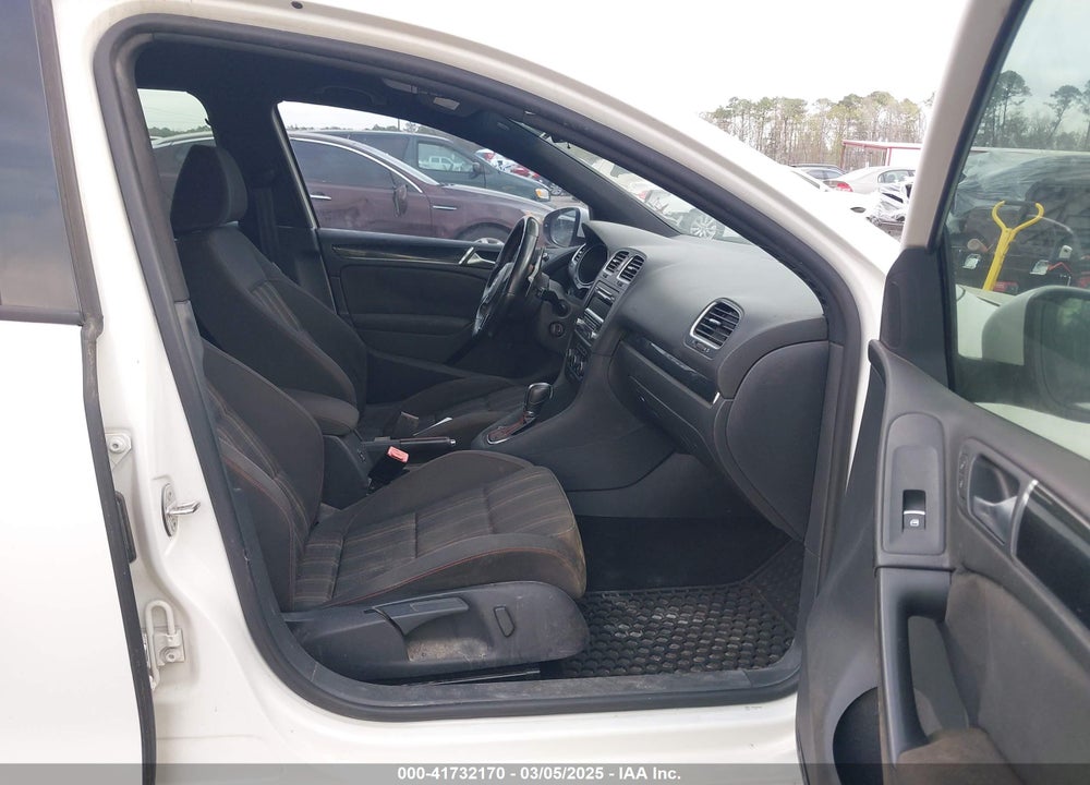 2013 VOLKSWAGEN GTI VIN: WVWHD7AJ1DW093931
