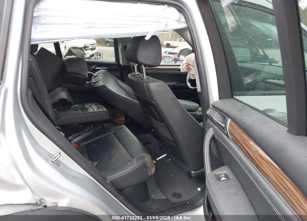 2017 BMW X3 XDRIVE28I VIN: 5UXWX9C56H0T11556