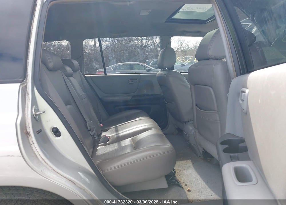 2005 TOYOTA HIGHLANDER VIN: JTEGD21A350115135