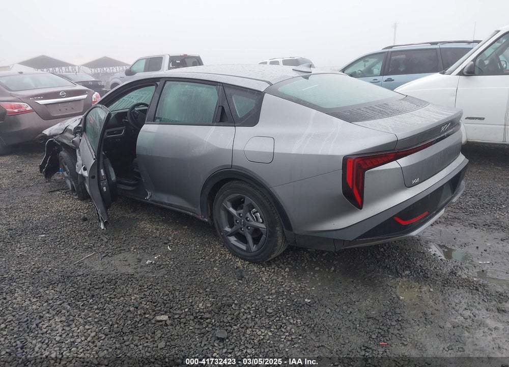 2025 KIA K4 LXS VIN: 3KPFT4DE6SE030497