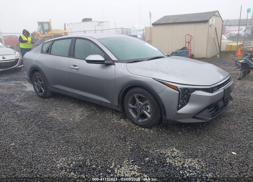 2025 KIA K4 LXS VIN: 3KPFT4DE6SE030497