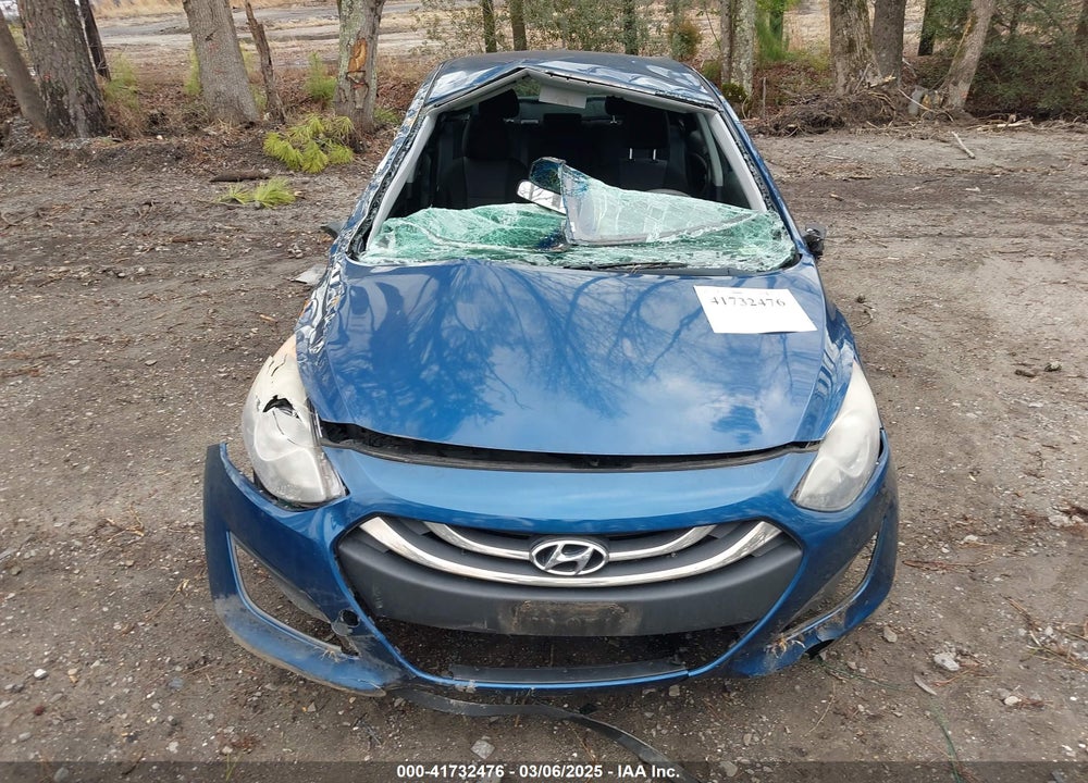 2014 HYUNDAI ELANTRA GT VIN: KMHD35LH0EU172127
