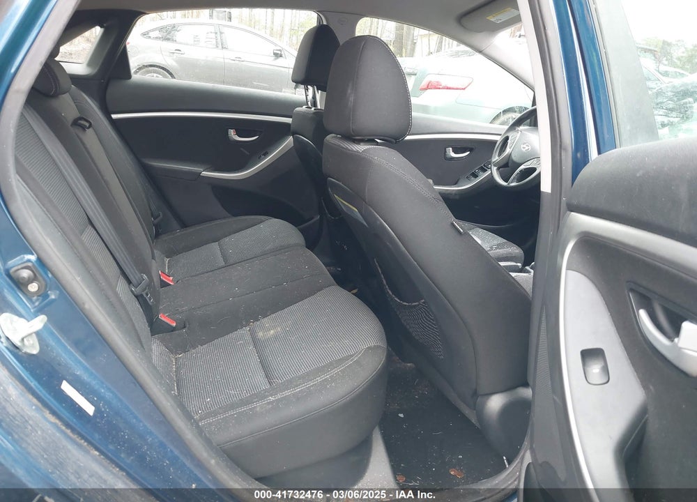 2014 HYUNDAI ELANTRA GT VIN: KMHD35LH0EU172127