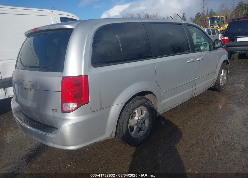 2012 DODGE GRAND CARAVAN VIN: 2C4RDGCG1CR304560
