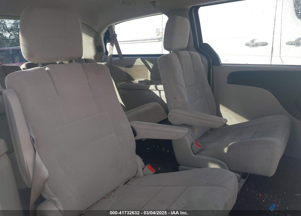 2012 DODGE GRAND CARAVAN VIN: 2C4RDGCG1CR304560