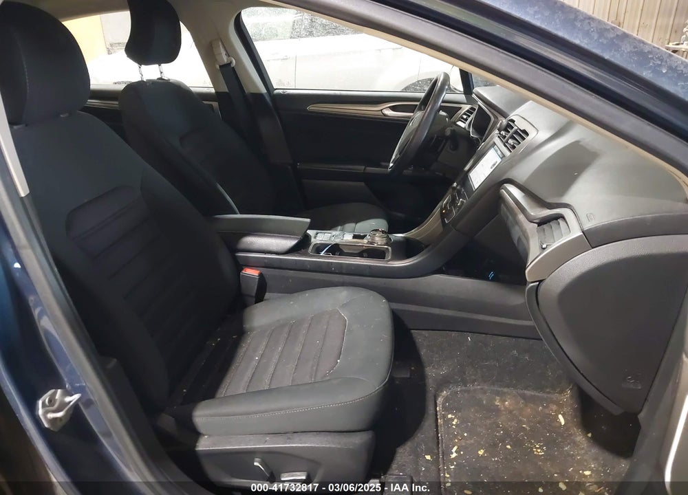 2019 FORD FUSION SE VIN: 3FA6P0HD6KR164231