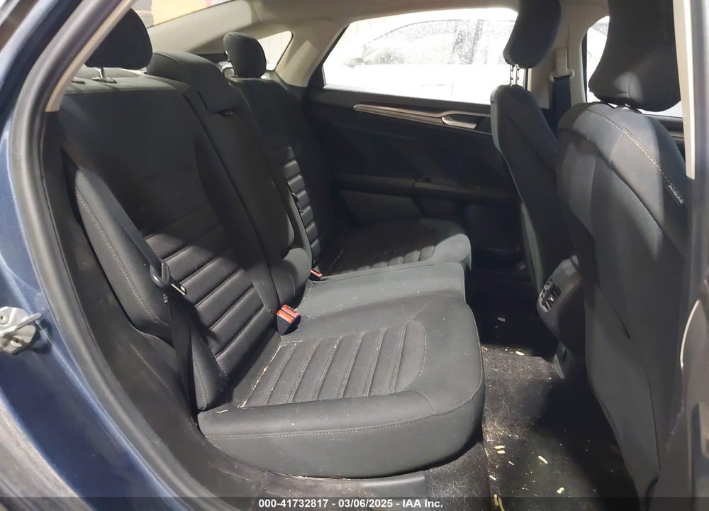 2019 FORD FUSION SE VIN: 3FA6P0HD6KR164231