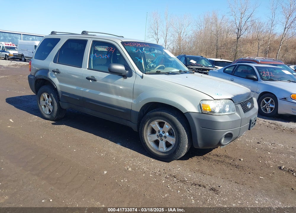 2005 FORD ESCAPE XLT VIN: 1FMYU93105KB27645