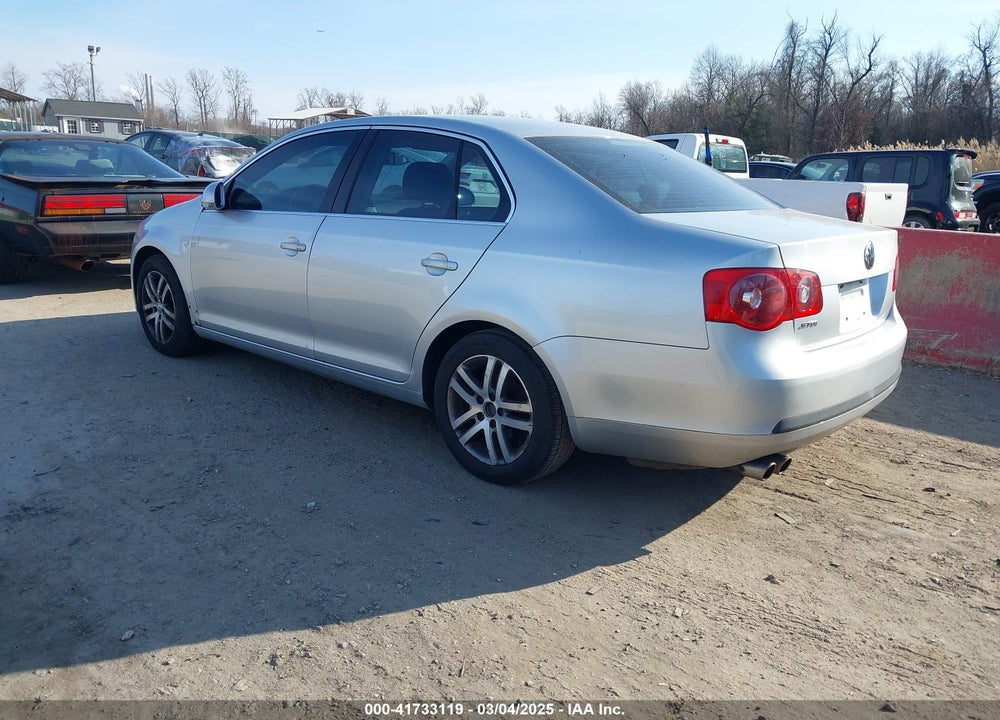 2005 VOLKSWAGEN JETTA 2.5 VIN: 3VWSF71K95M638944