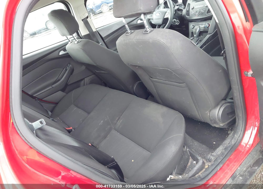 2017 FORD FOCUS SE VIN: 1FADP3F2XHL282316