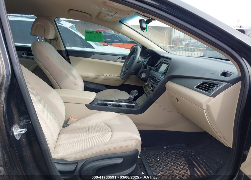 2016 HYUNDAI SONATA SE VIN: 5NPE24AF1GH274671