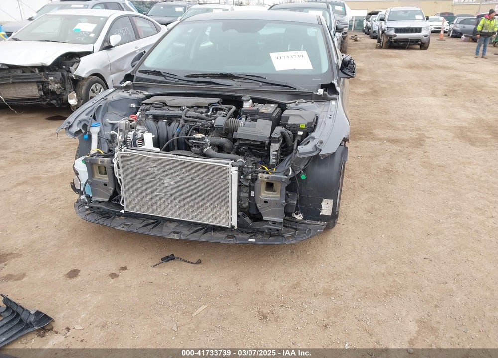 2024 HYUNDAI ELANTRA VIN: KMHLM4DG8RU689044