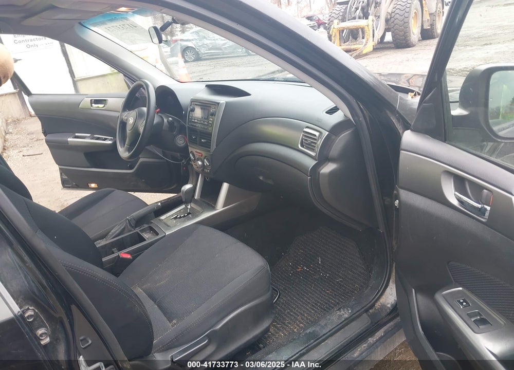 2011 SUBARU FORESTER 2.5X PREMIUM VIN: JF2SHADC6BH728875