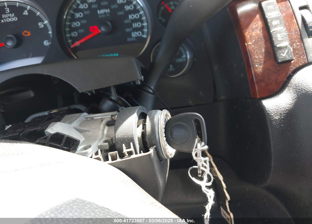 2010 GMC YUKON SLE VIN: 1GKUCAE08AR275205
