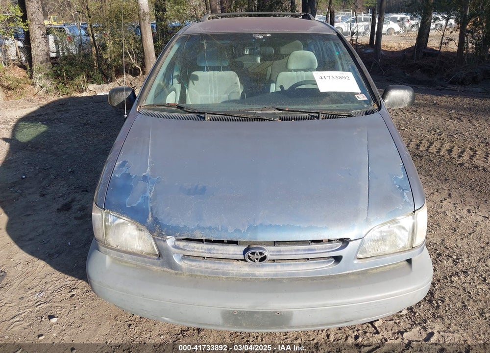 2000 TOYOTA SIENNA LE VIN: 4T3ZF13C5YU181671