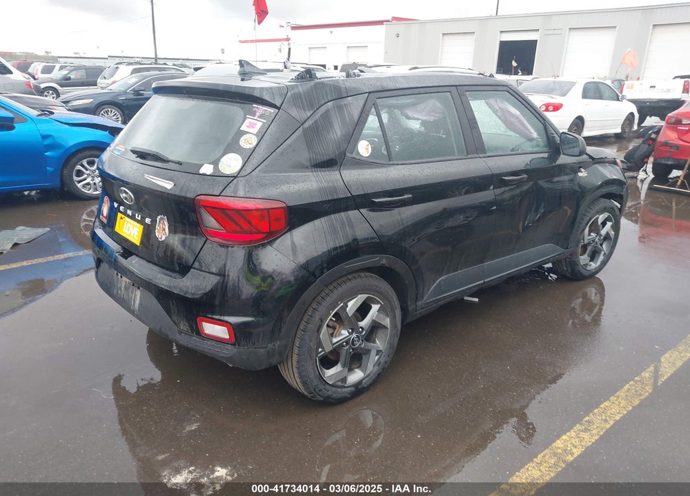 2021 HYUNDAI VENUE VIN: KMHRC8A32MU112542