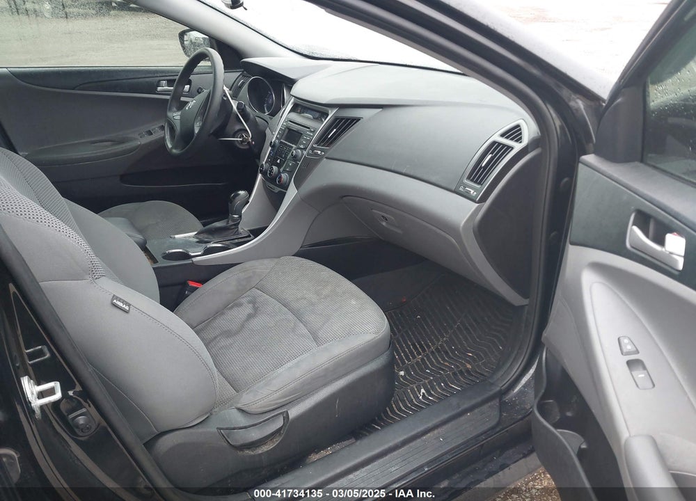 2014 HYUNDAI SONATA GLS VIN: 5NPEB4AC3EH916455