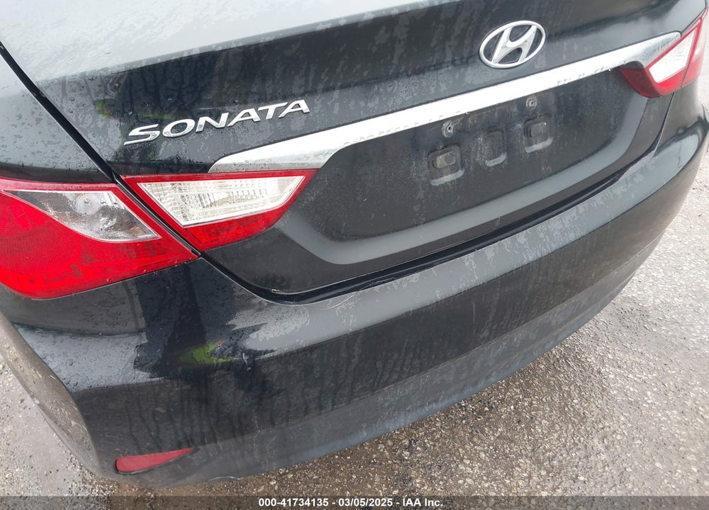 2014 HYUNDAI SONATA GLS VIN: 5NPEB4AC3EH916455