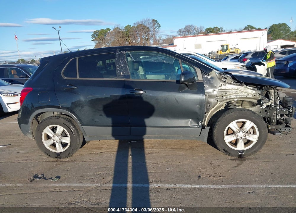 2020 CHEVROLET TRAX FWD LS VIN: 3GNCJKSB2LL179516