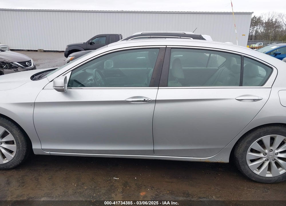 2013 HONDA ACCORD VIN: 1HGCR2F84DA149072