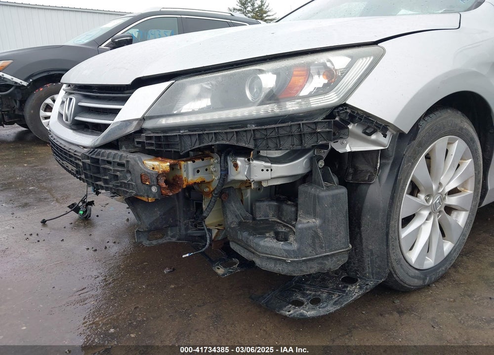 2013 HONDA ACCORD VIN: 1HGCR2F84DA149072