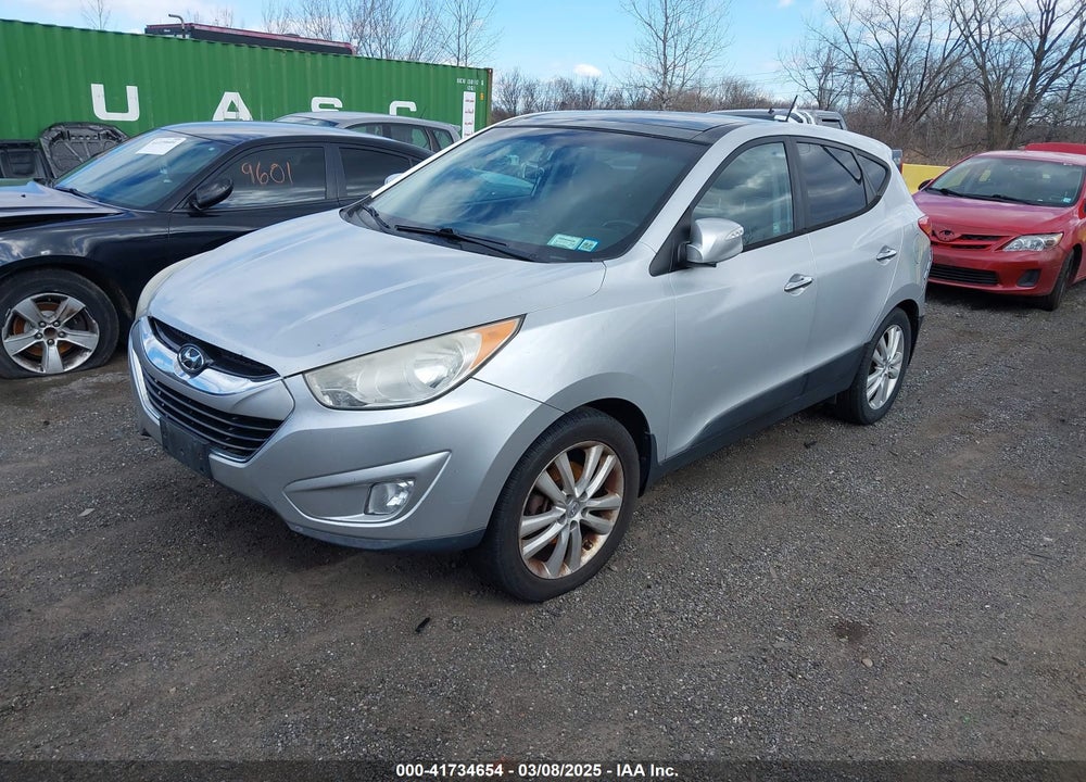 2011 HYUNDAI TUCSON VIN: KM8JUCAC6BU155016