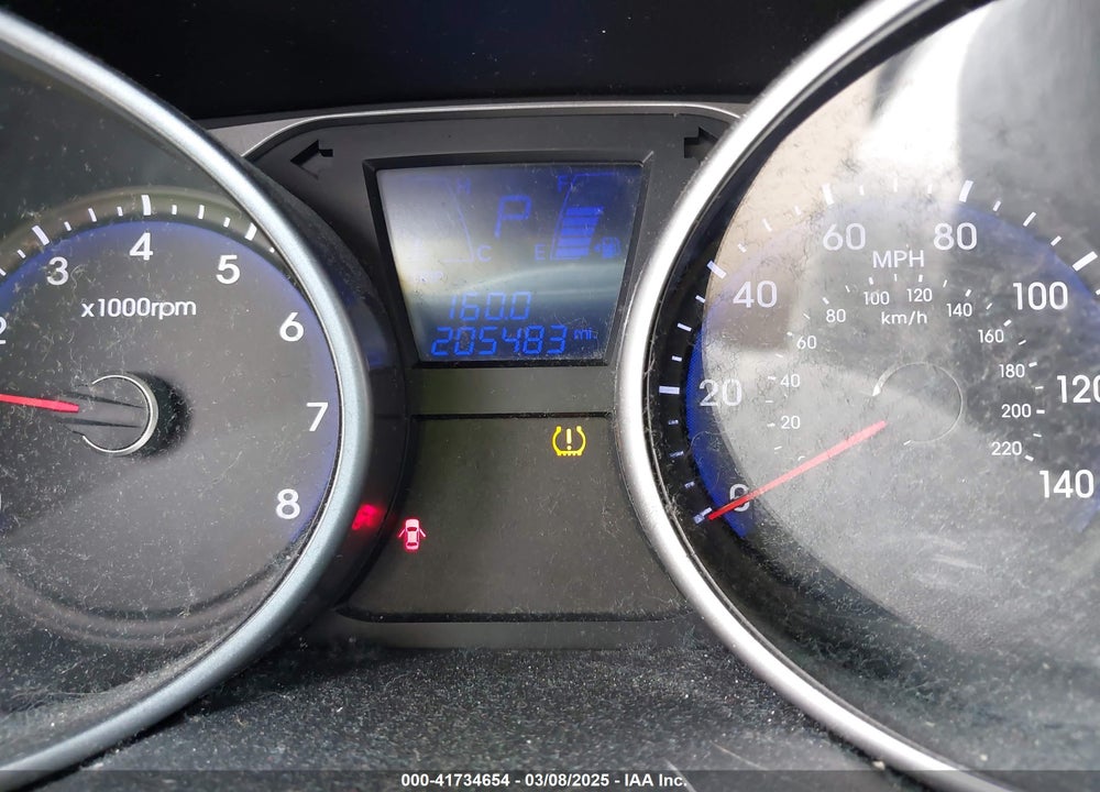 2011 HYUNDAI TUCSON VIN: KM8JUCAC6BU155016