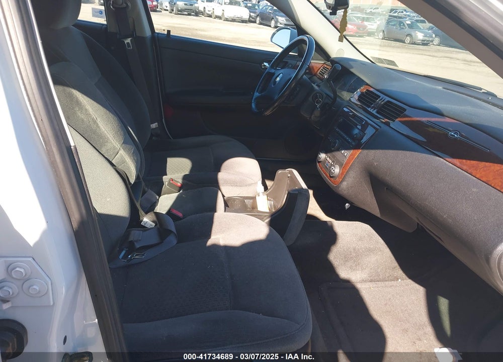 2011 CHEVROLET IMPALA LT VIN: 2G1WB5EK5B1128083