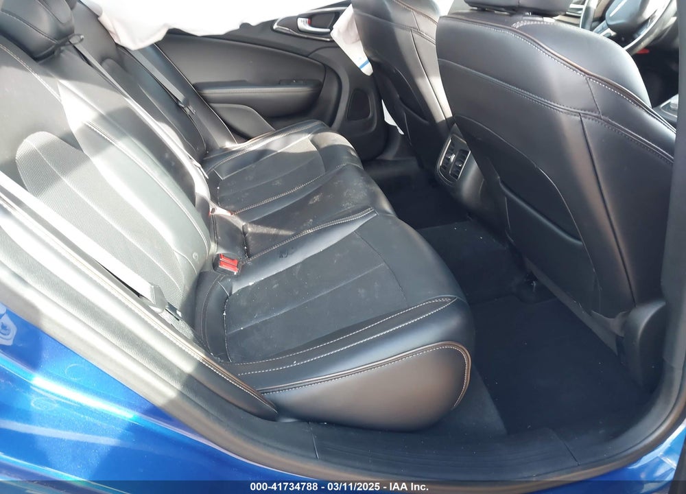 2015 CHRYSLER 200 VIN: 1C3CCCEG3FN589329