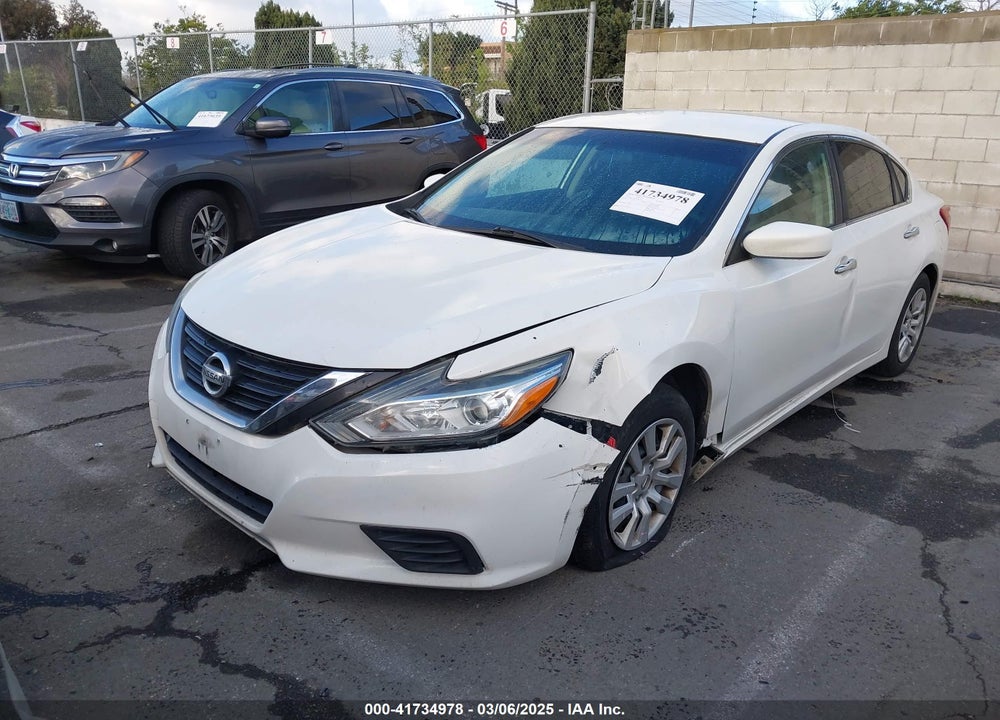 2017 NISSAN ALTIMA VIN: 1N4AL3AP9HN352099