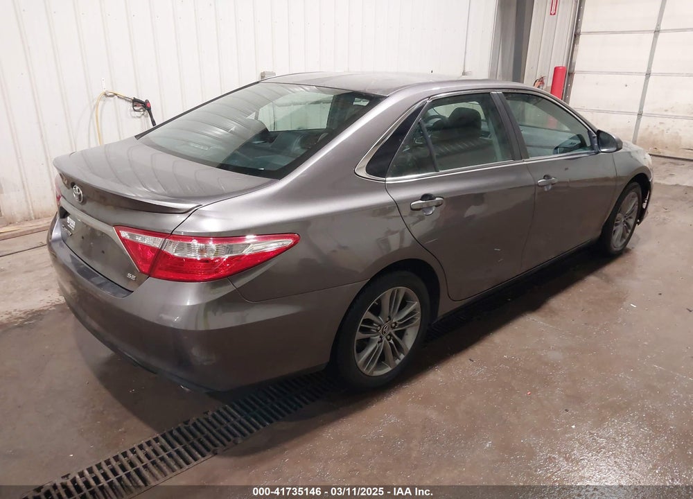 2015 TOYOTA CAMRY SE VIN: 4T1BF1FK2FU005624