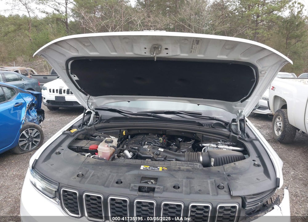 2023 JEEP GRAND CHEROKEE L LAREDO 4X2 VIN: 1C4RJJAG5P8843337
