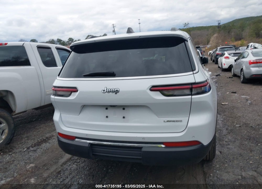 2023 JEEP GRAND CHEROKEE L LAREDO 4X2 VIN: 1C4RJJAG5P8843337