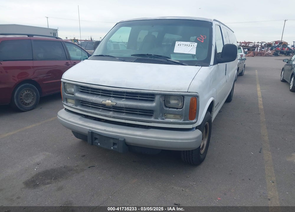 2002 CHEVROLET EXPRESS VIN: 1GNHG39R921150226