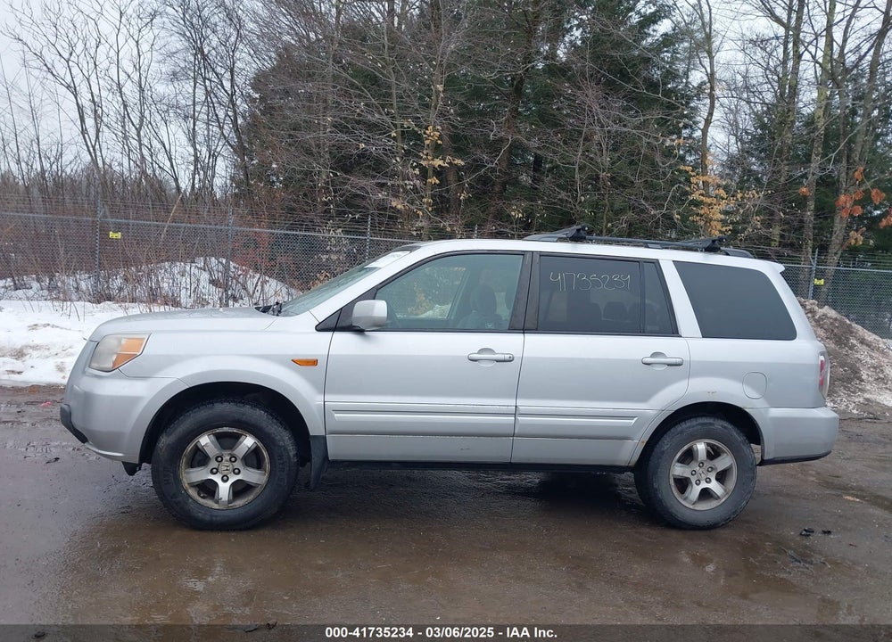 2008 HONDA PILOT VIN: 5FNYF18388B050762