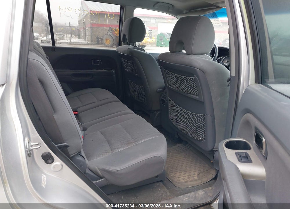 2008 HONDA PILOT VIN: 5FNYF18388B050762