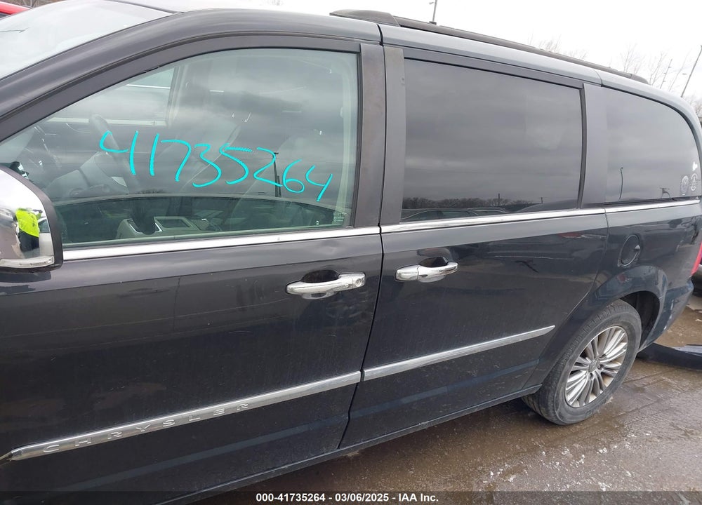 2014 CHRYSLER TOWN & COUNTRY VIN: 2C4RC1CG0ER408959
