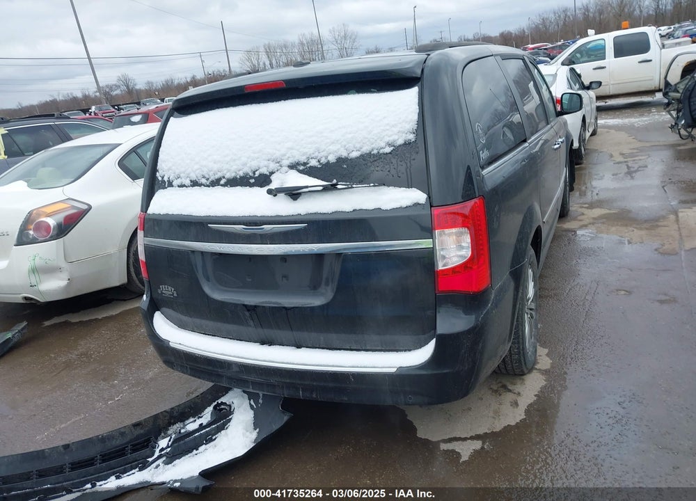 2014 CHRYSLER TOWN & COUNTRY VIN: 2C4RC1CG0ER408959