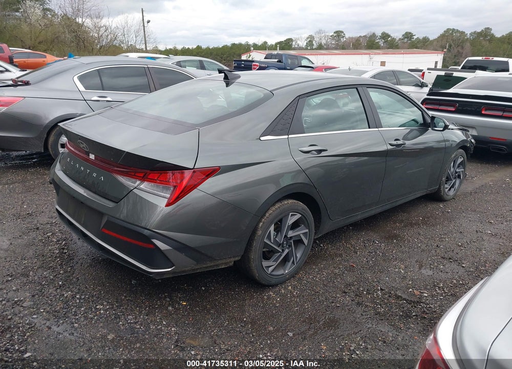 2025 HYUNDAI ELANTRA VIN: KMHLS4DG8SU920178