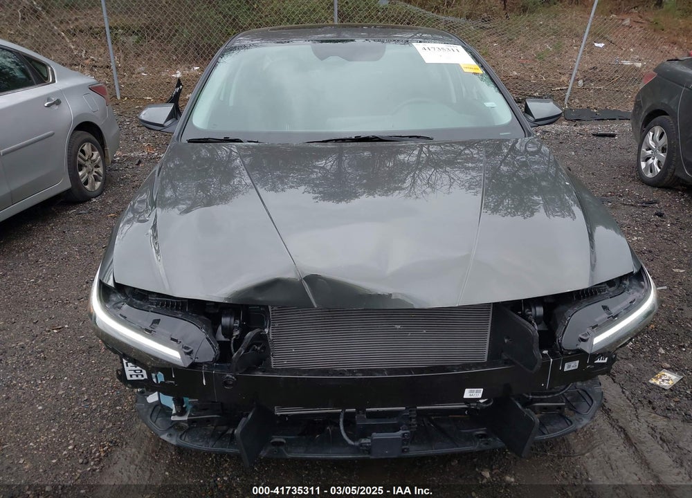 2025 HYUNDAI ELANTRA VIN: KMHLS4DG8SU920178