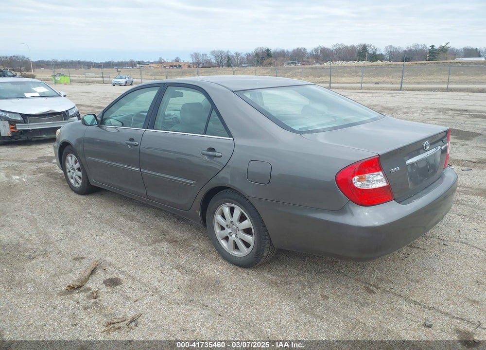 2004 TOYOTA CAMRY XLE VIN: 4T1BE30K94U855111