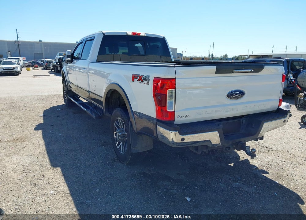 2017 FORD F-350 LARIAT VIN: 1FT8W3BT2HEF10858