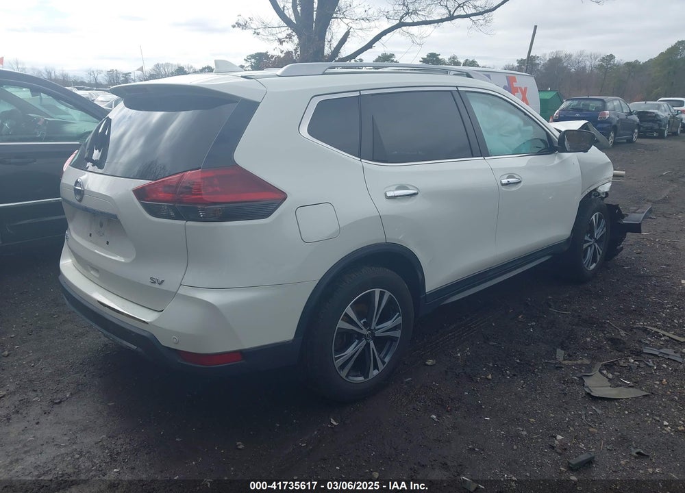 2019 NISSAN ROGUE VIN: 5N1AT2MT8KC817404