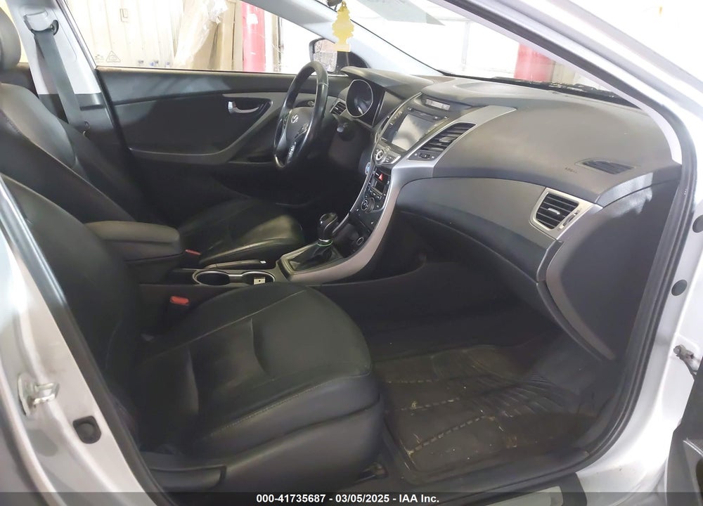 2014 HYUNDAI ELANTRA VIN: 5NPDH4AE5EH497228