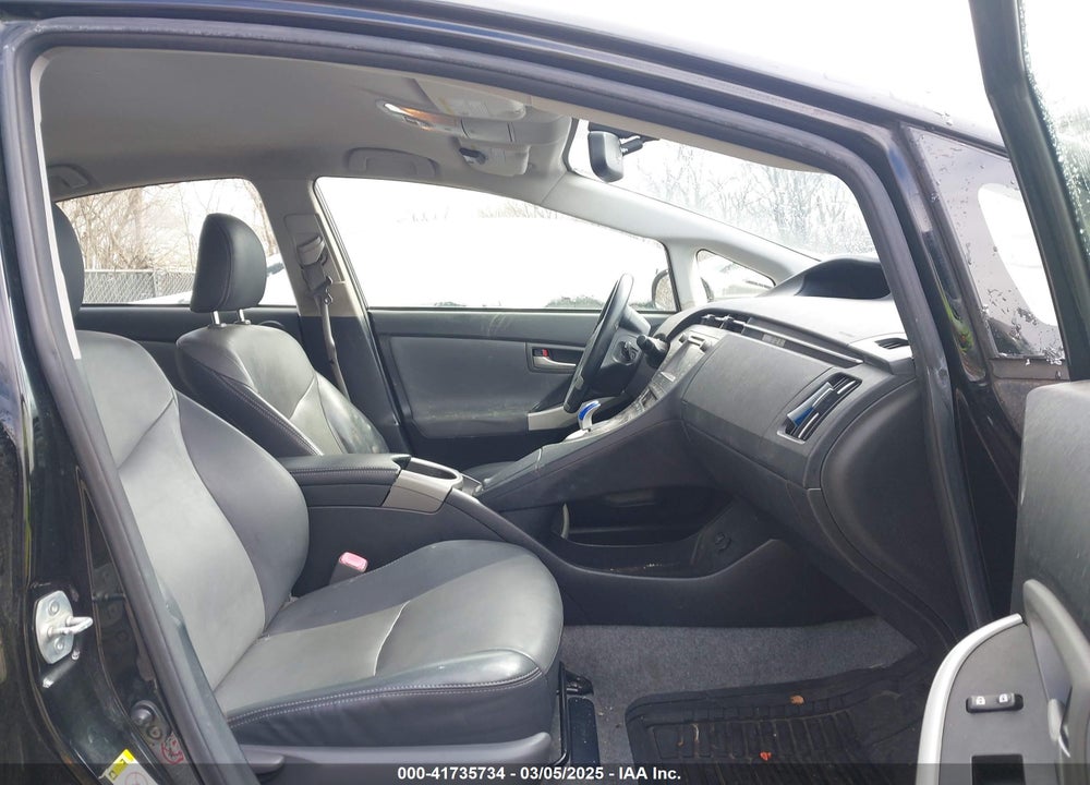 2013 TOYOTA PRIUS VIN: JTDKN3DU2D5684986