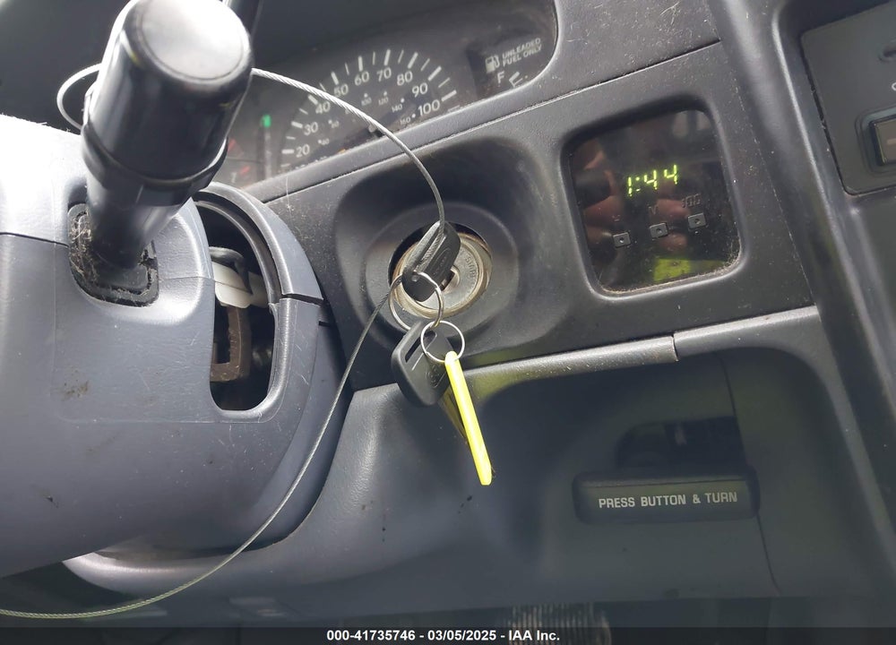 1999 TOYOTA TACOMA VIN: 4TAVL52N5XZ439151